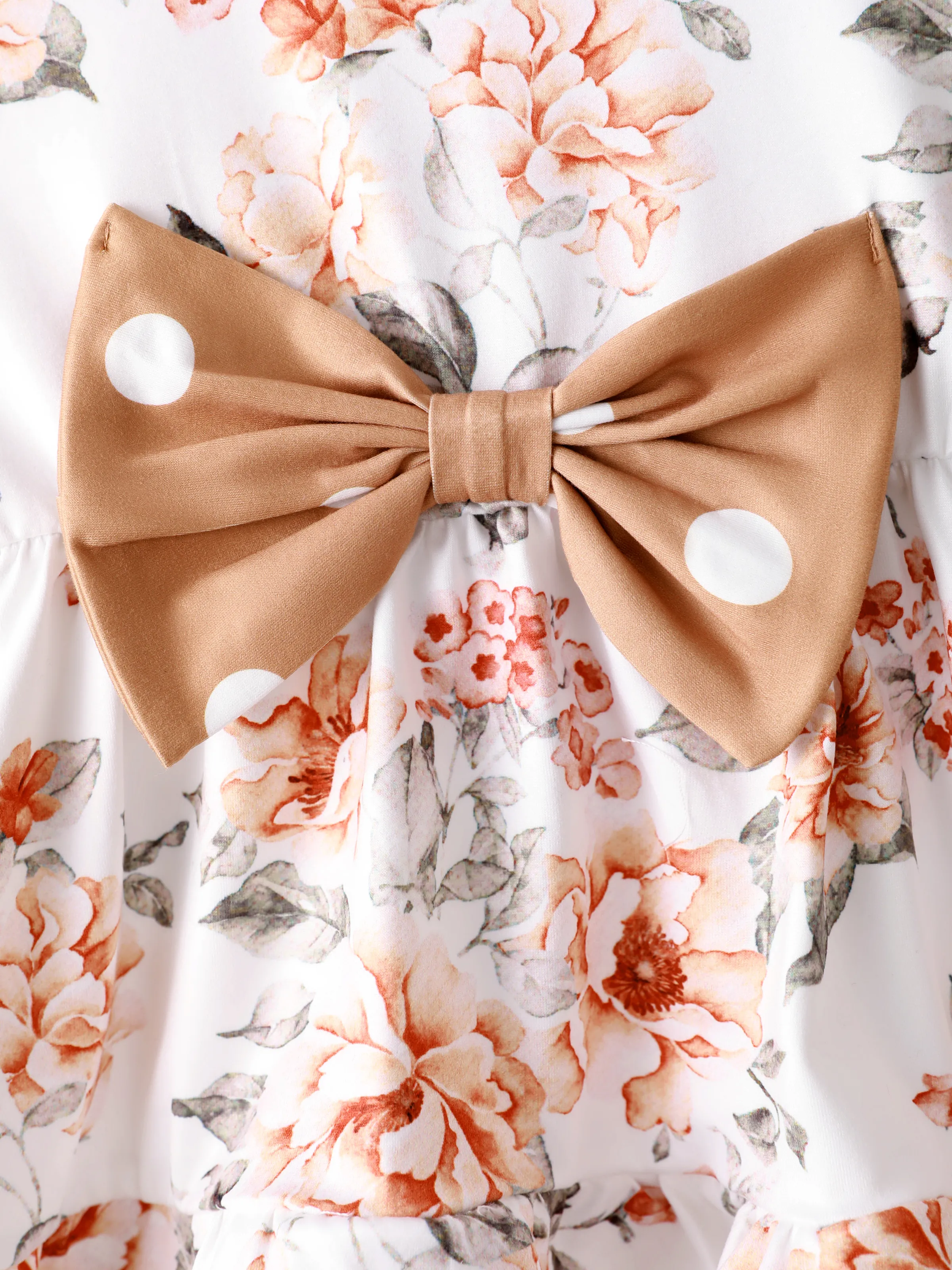 2-piece Toddler Girl Floral Print Bowknot Design Ruffled High Low Sleeveless Tee and Polka dots Pants Set White - Image 2