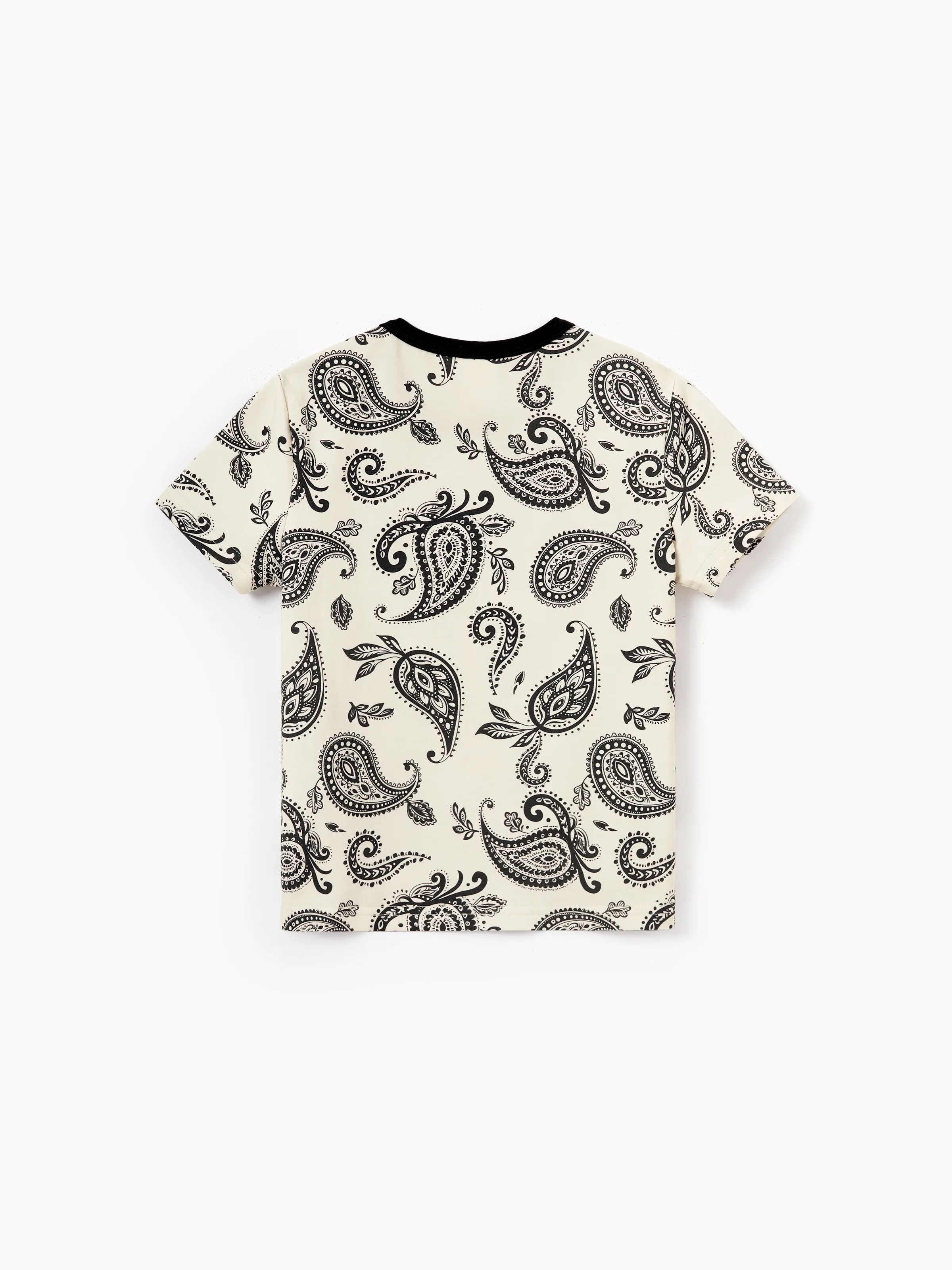 Family Matching Paisley Print Outfits Sleeveless Spaghetti Strap Dress & Cotton T-Shirt for Mom, Dad, & Kids Perfect for Family Outings & Photos
Black - Image 18