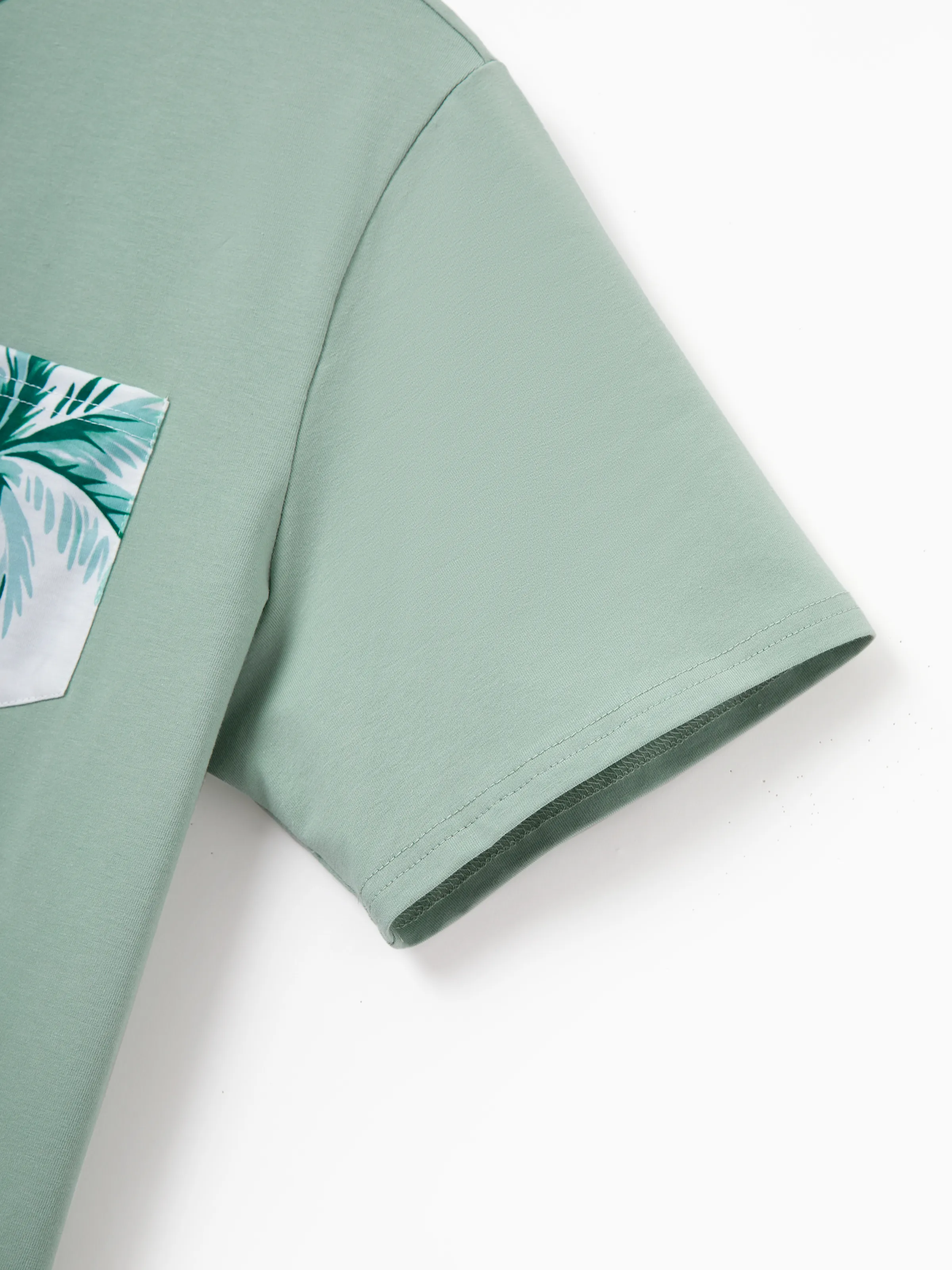 Family Matching Tropical Print Outfits Mommy & Me Tank Dress & Dad/Kids Cotton T-Shirt Set
Green - Image 35