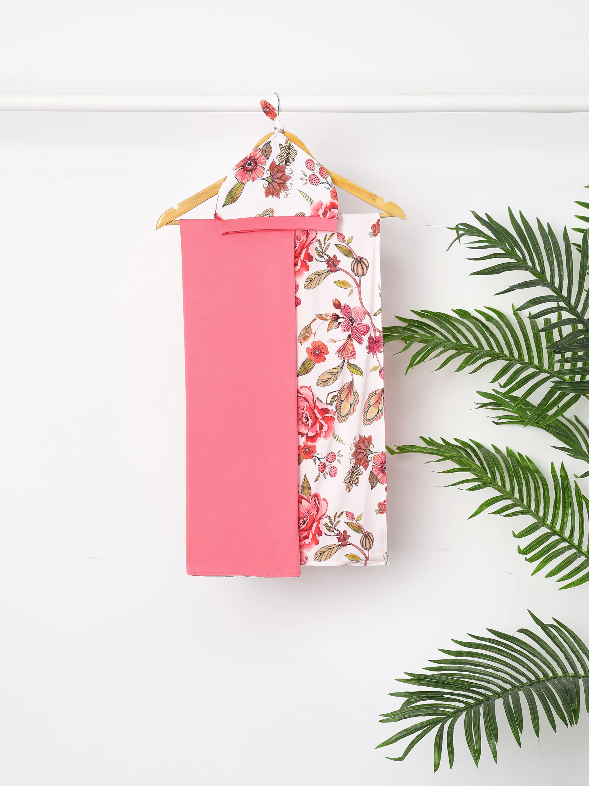 Newborn Bamboo Set for Mommy and Me Floral Bamboo Robe for Mom, Soft Swaddle Blanket with Hat, Gentle & Breathable for Newborn Essentials Peach Pink - Image 7